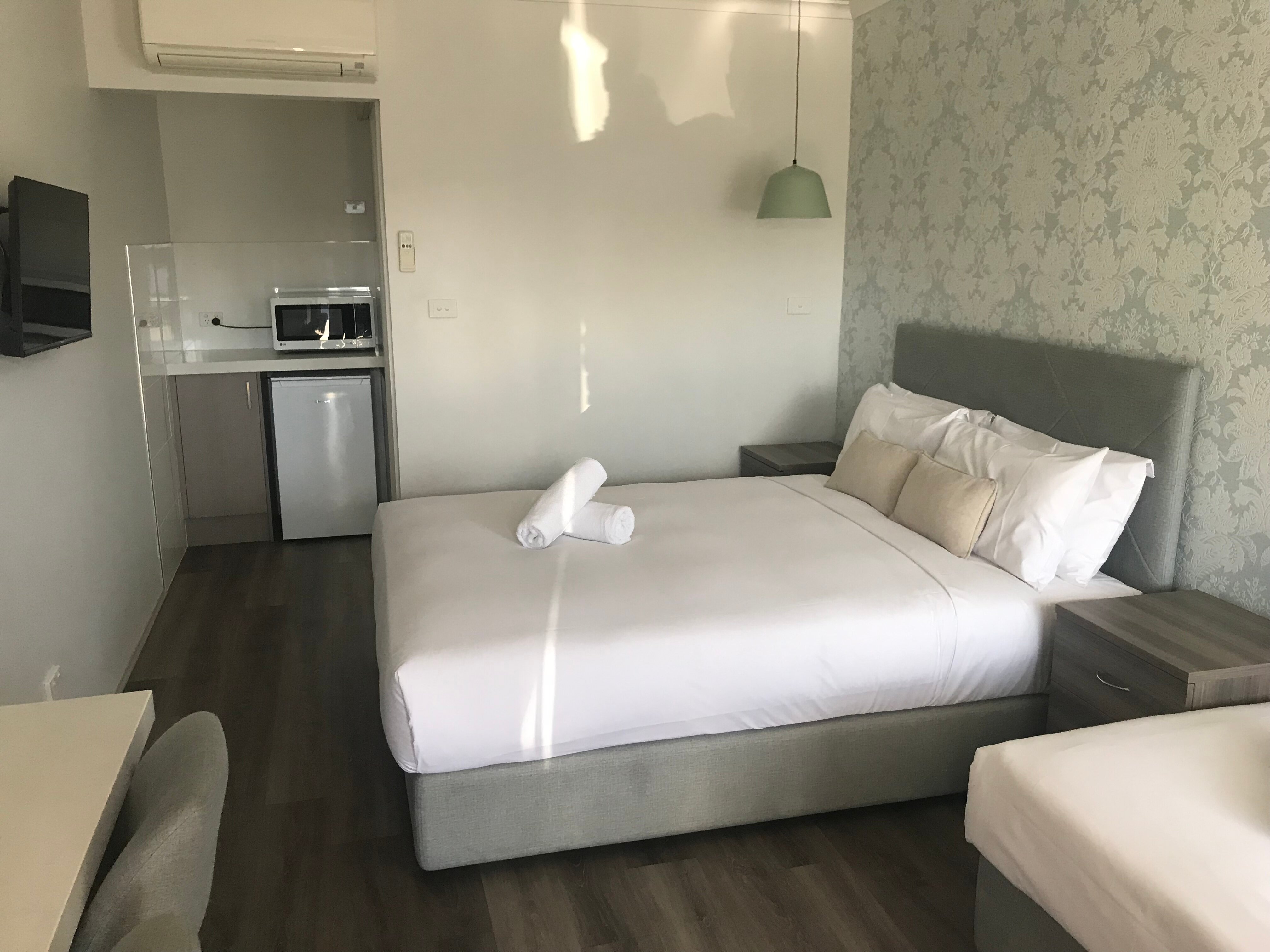 Rosebud Motel-官方