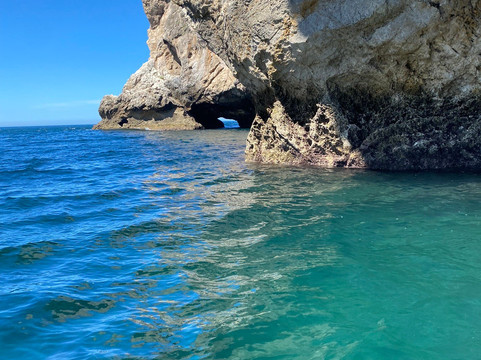 100Salpicos Boat Tours-塞新布拉必去景点