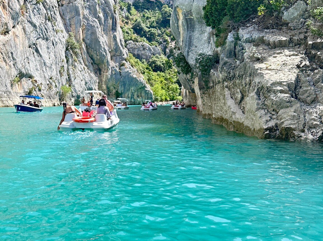 大花园城堡酒店主图