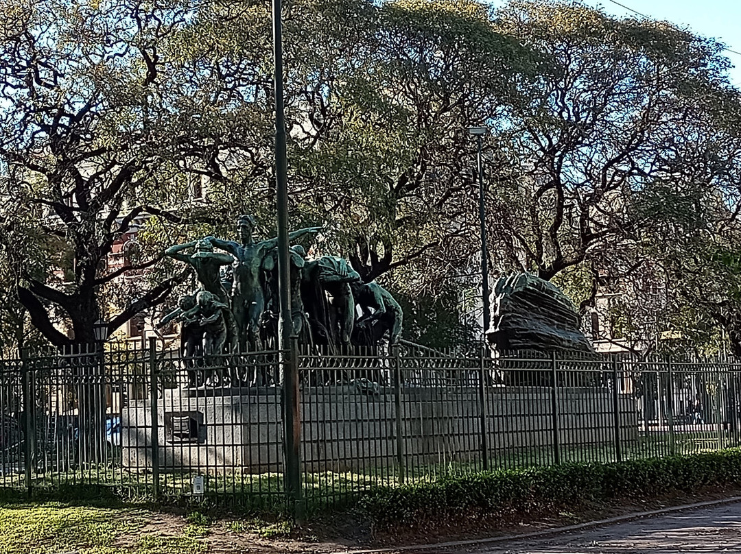 Monumento Canto al Trabajo-布宜诺斯艾利斯必去景点
