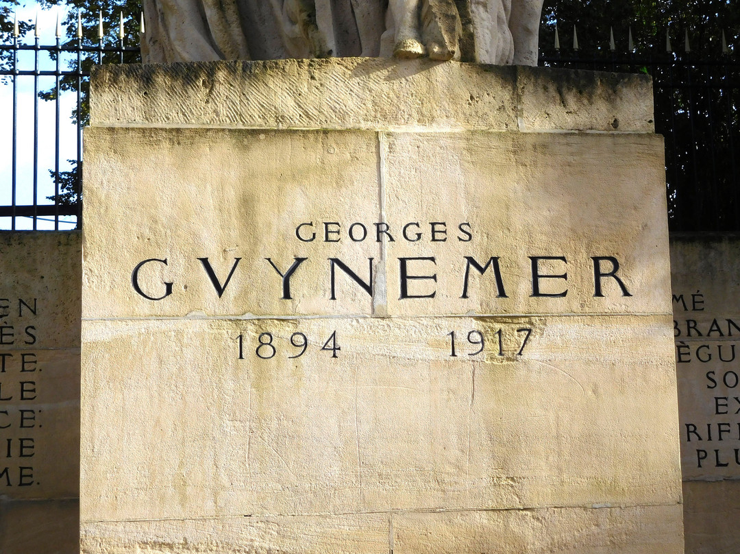 Monument à Georges Guynemer-Compiegne必去景点