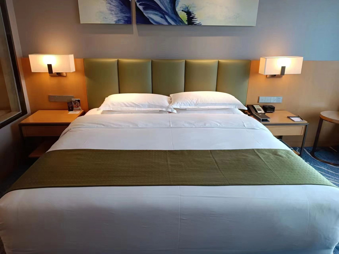 内江滨江假日酒店主图