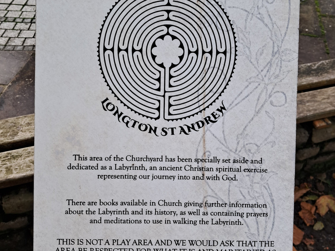 St Andrew's Church景点图片