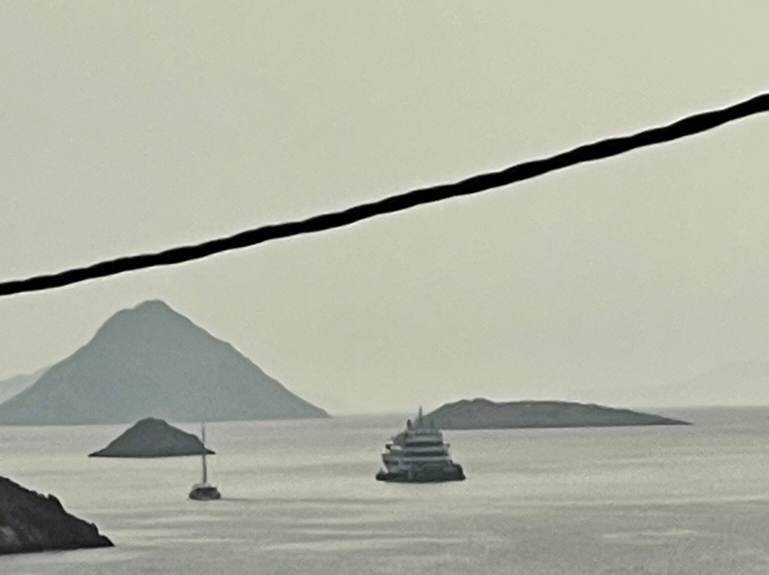 Marialena Maramenou-Hydra Town必去景点