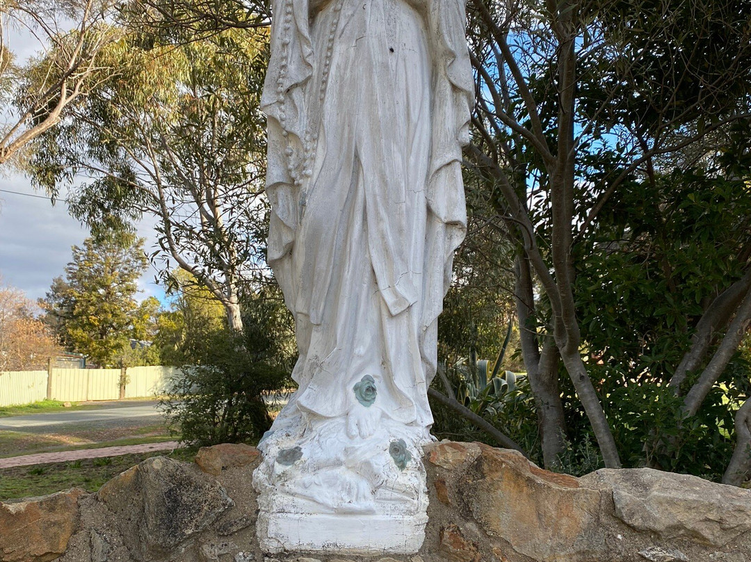 St Mary's Catholic Church-拉什沃思必去景点