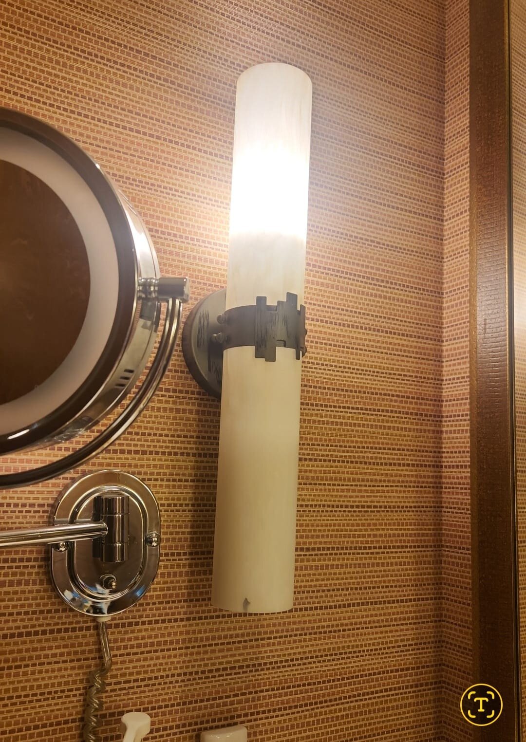 Embassy Suites by Hilton Loveland Conference Center-浴室