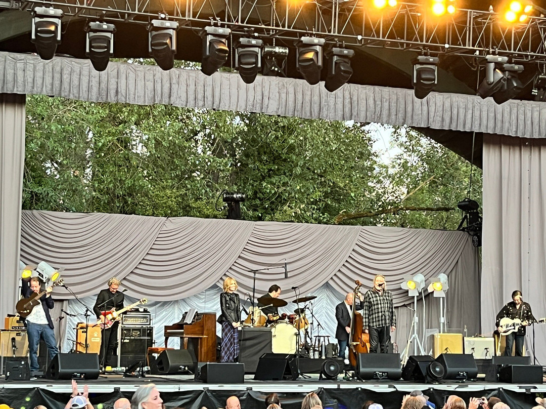 Cuthbert Ampitheater-尤金必去景点