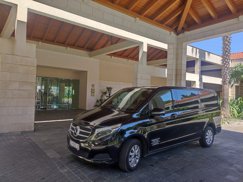 Taxi Tarantino Trogir