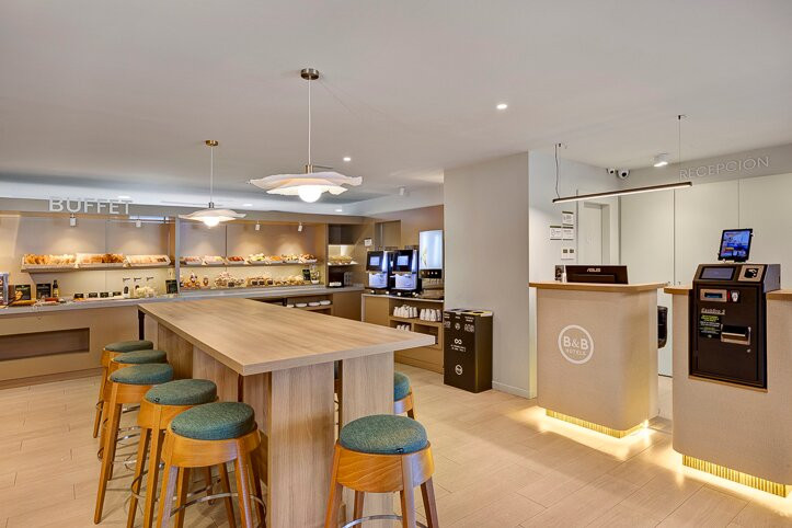 民宿酒店阿尔梅里亚维卡尔主图