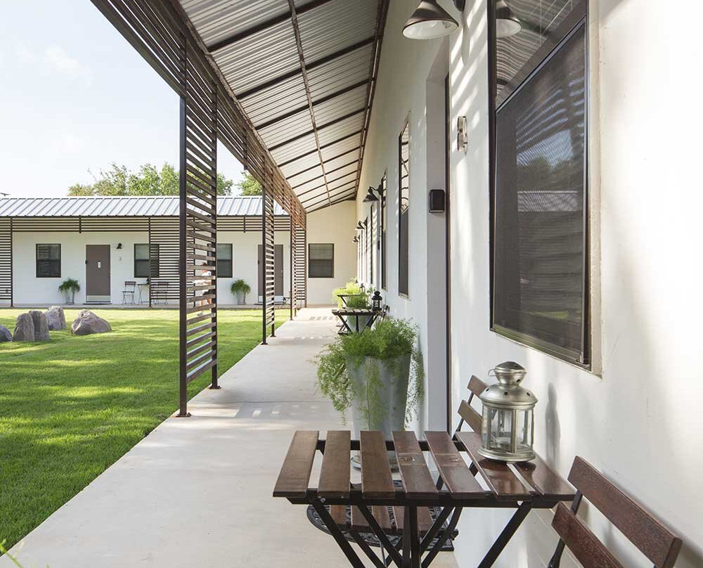 Hotel Flora And Fauna主图