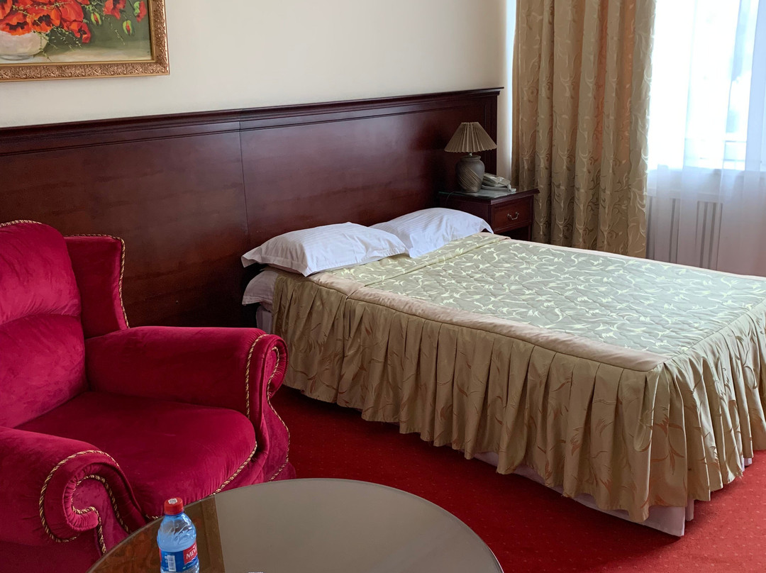 Grand Hotel主图