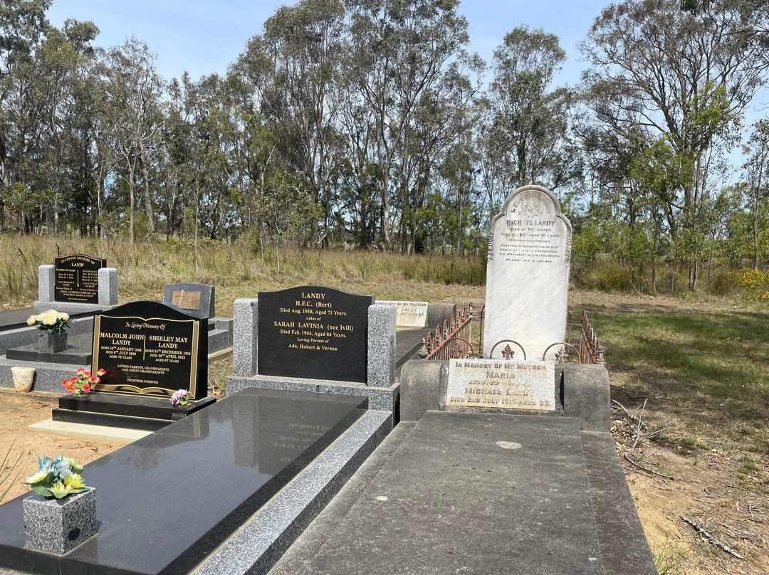 Briagolong Cemetery-Briagolong必去景点