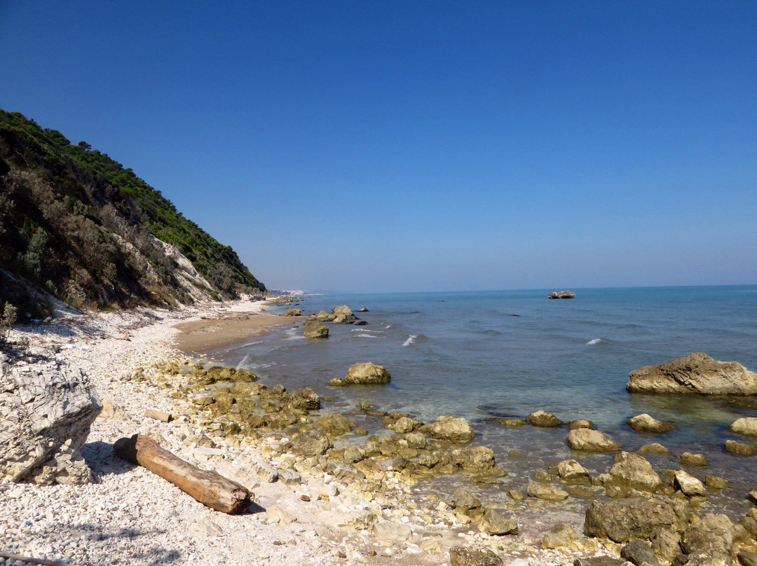 Spiaggia Murgia della Madonna景点图片