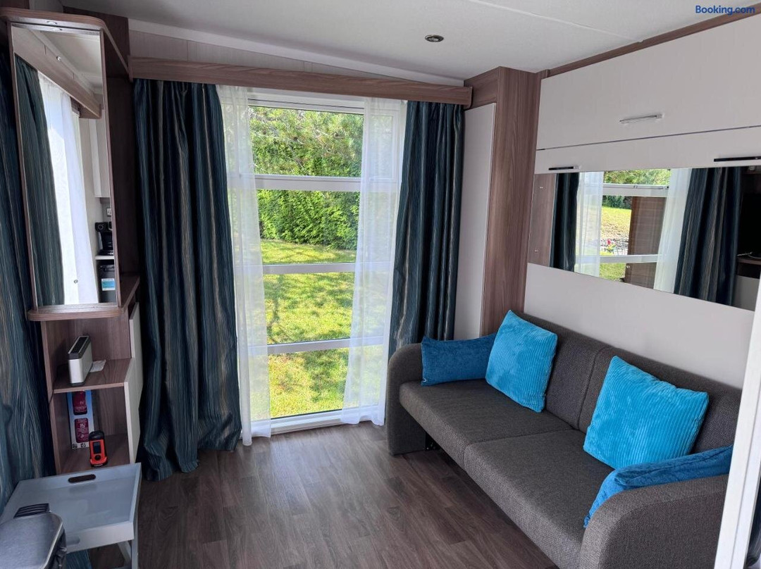 The Garden Room (B&B)
