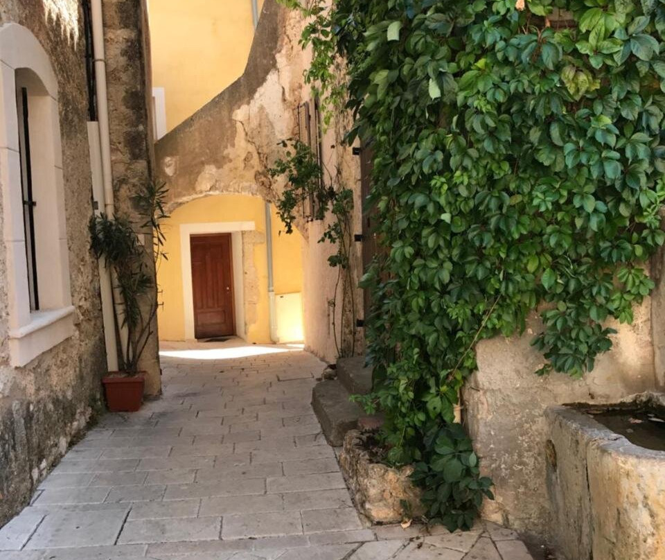 Les Arcades