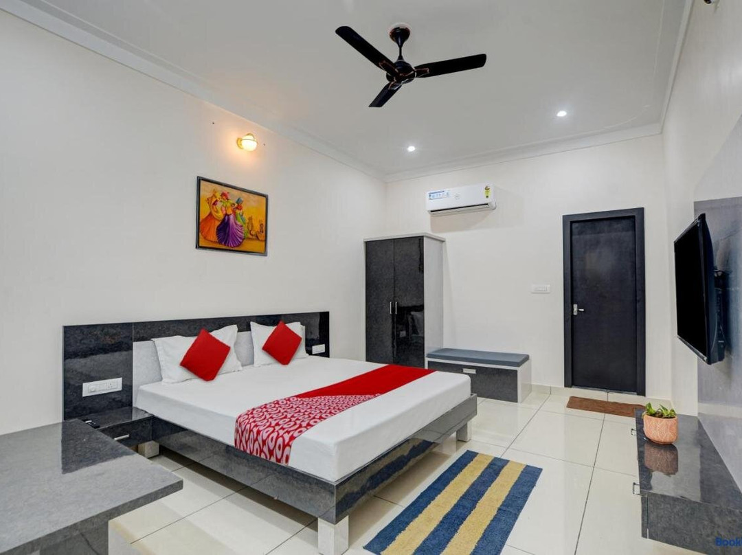 OYO Hotel Shree Ji Kunj