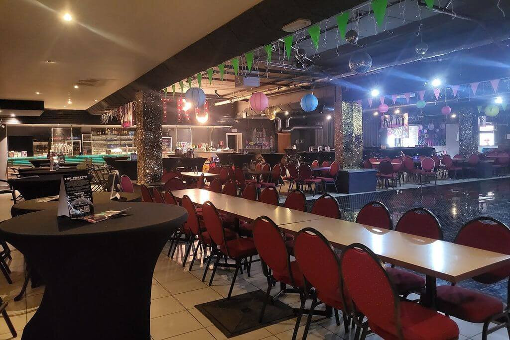 Rétro Discothèque-让布卢必去景点