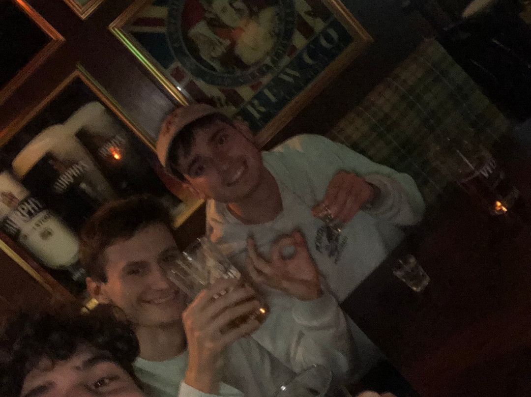 New Irish Pub-地拉那必去景点