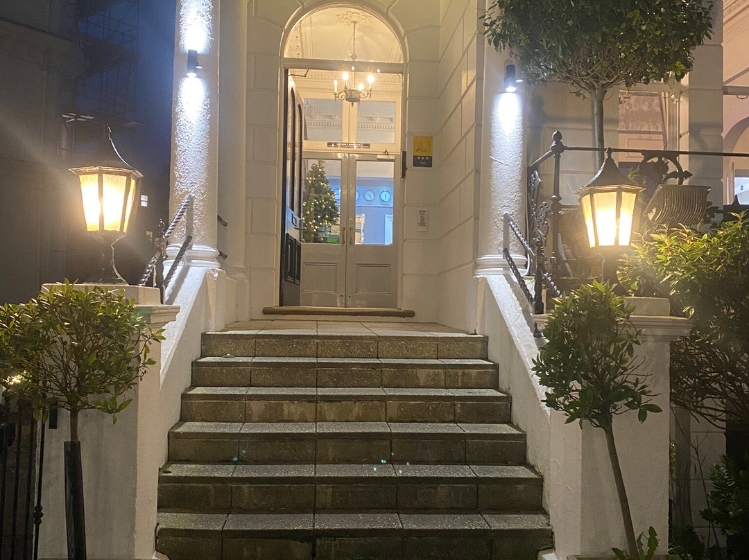 The Devonshire Park Hotel Eastbourne主图