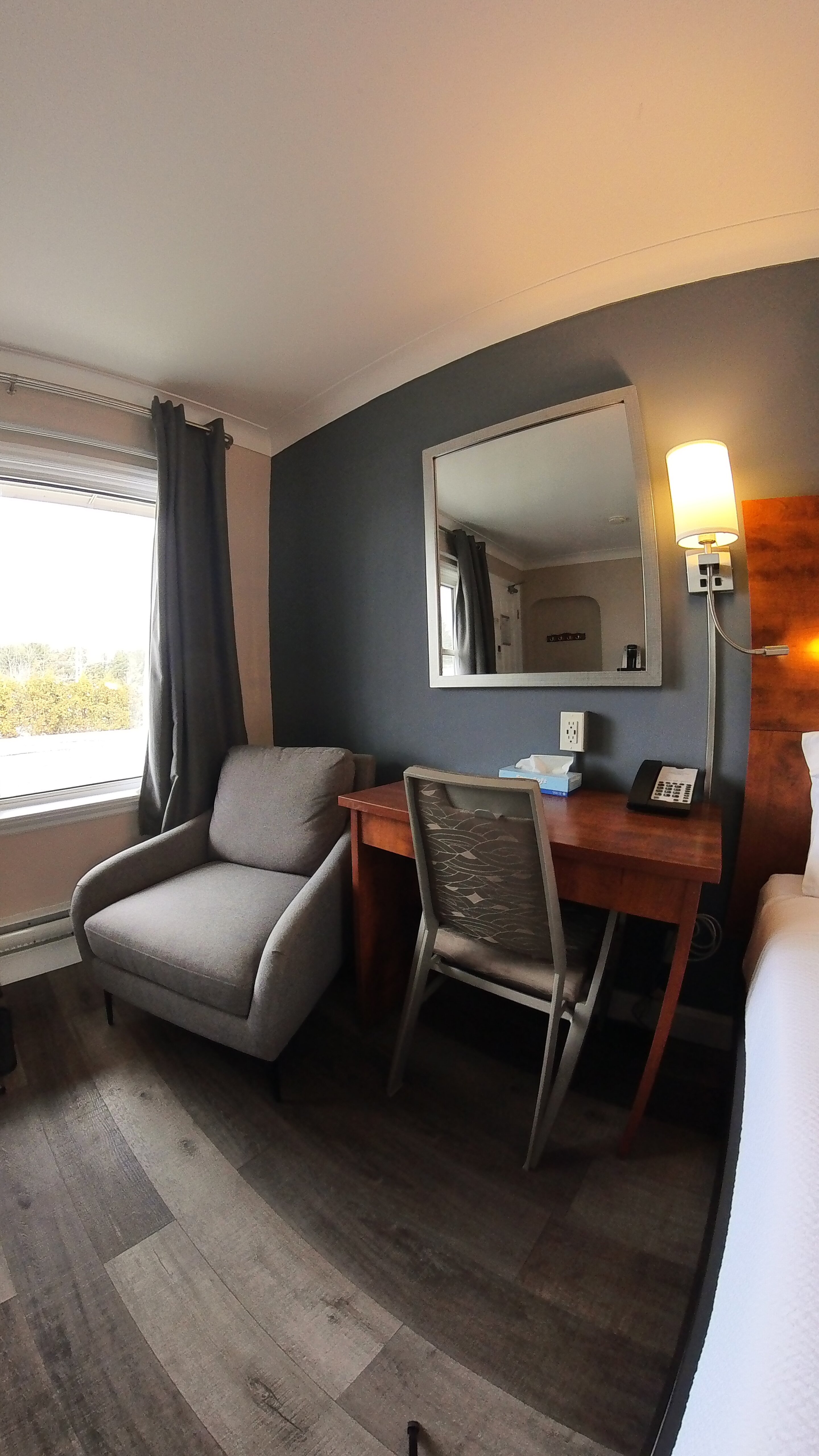 Moonlight Inn and Suites Sudbury-客卧