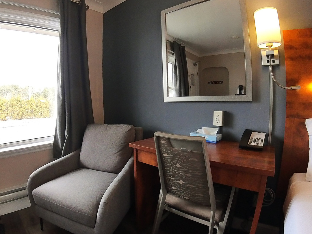 Moonlight Inn and Suites Sudbury主图