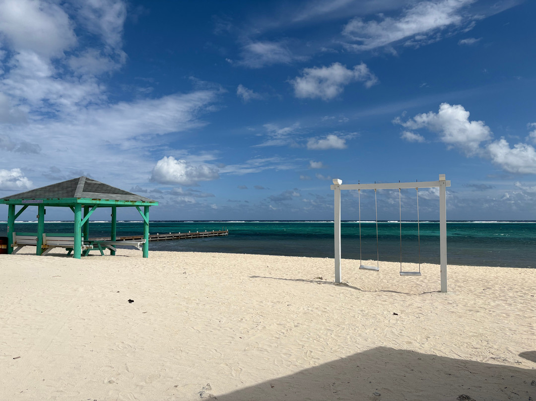 Colliers  Beach-East End必去景点