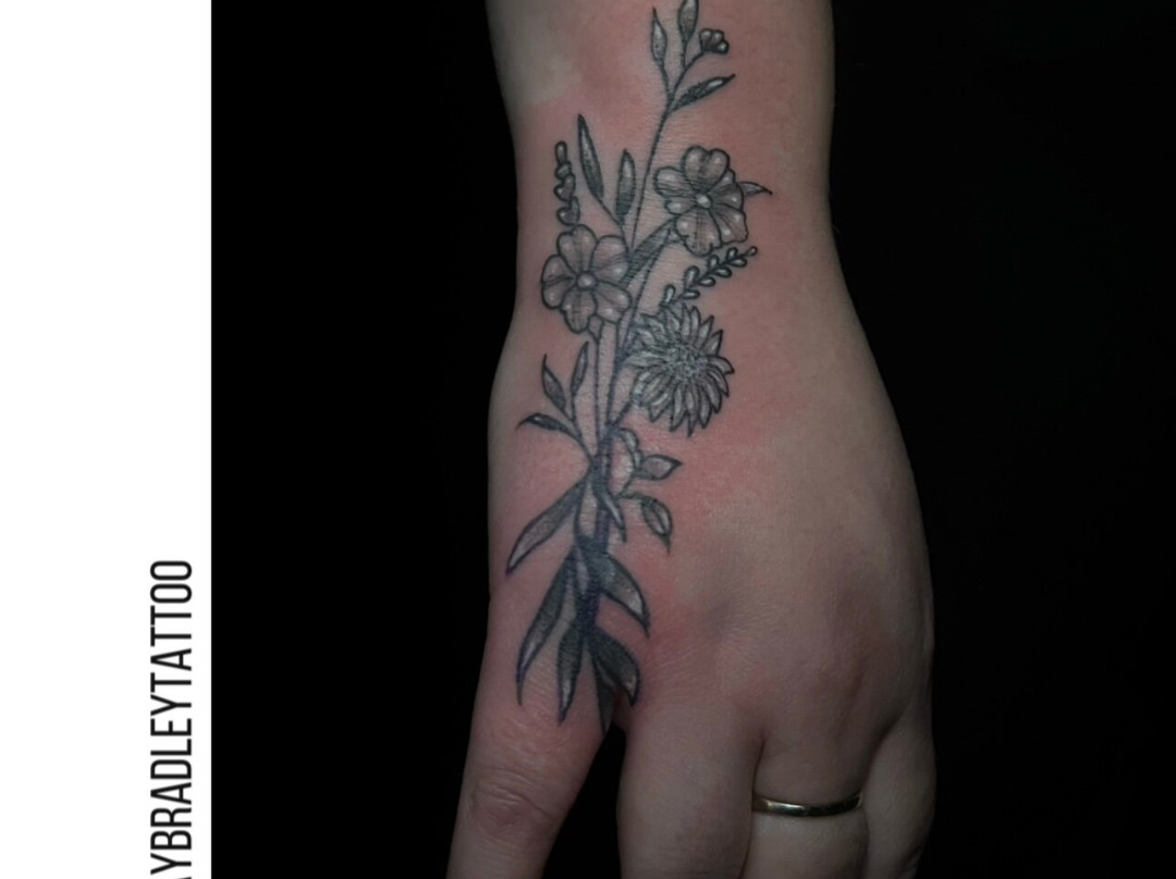 The Inked Orchid Tattoo景点图片