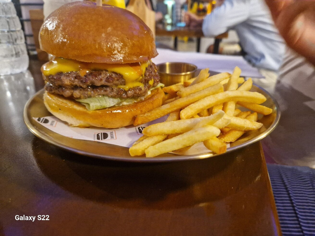 Treasure Burger Phuket