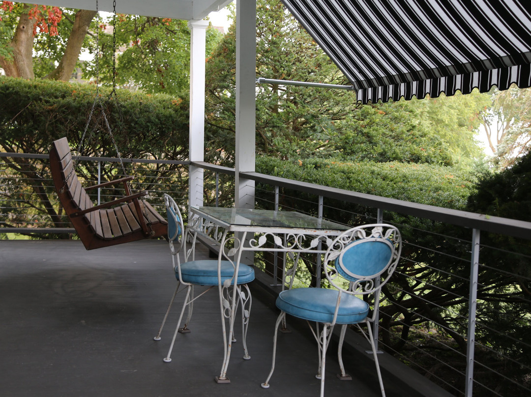 Eleven Gables Inn And Cottage主图