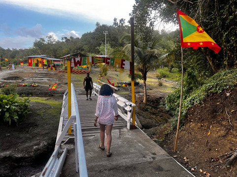 Hidden Treasures Hikes-St. George's必去景点