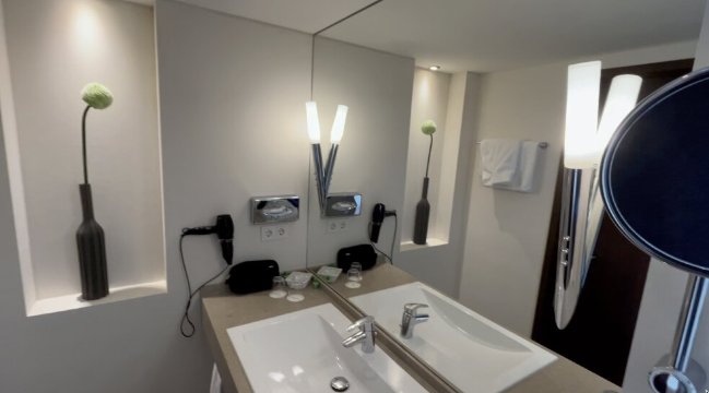 泽维布鲁克环形酒店-浴室