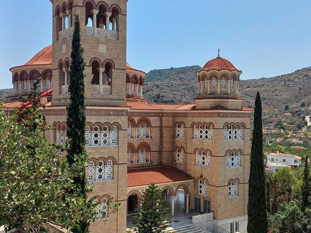 Lalaounis Aegina Luxury Transfer & Travel景点图片