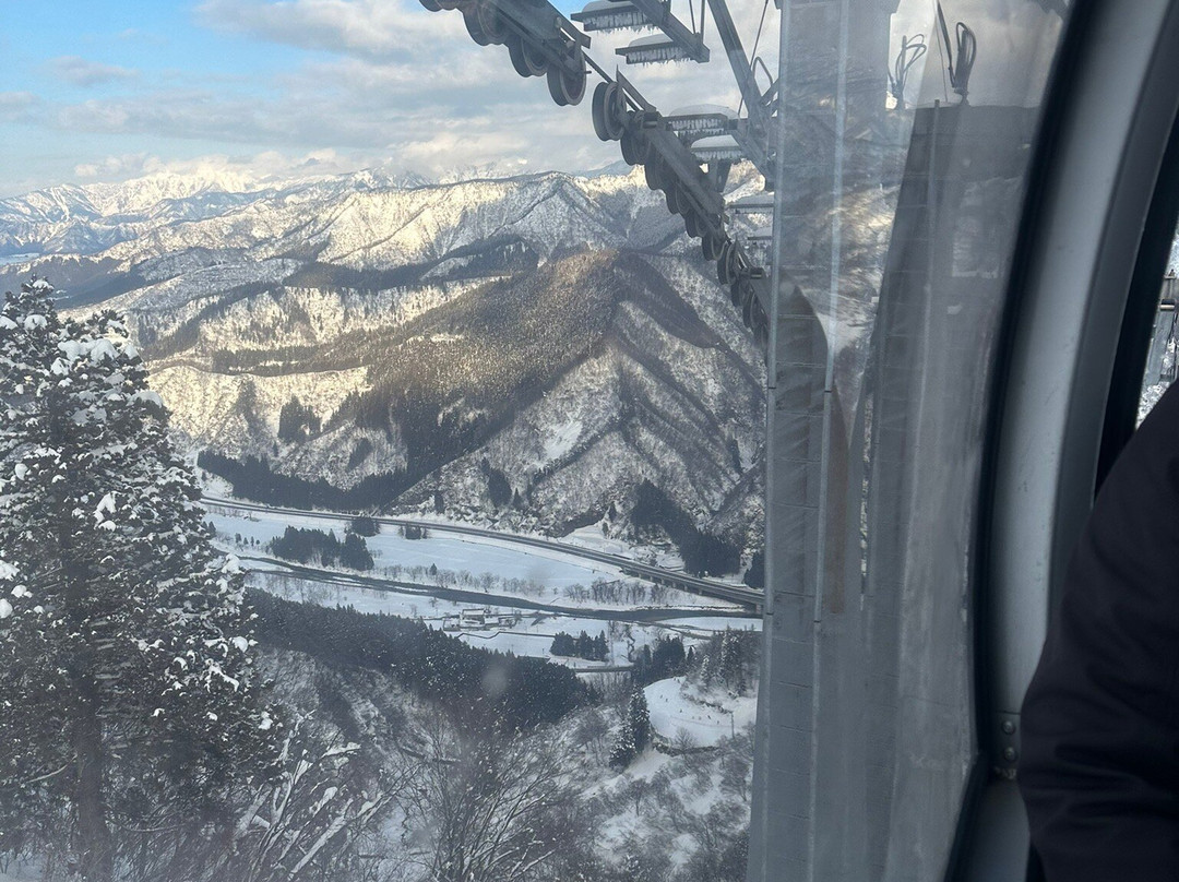 汤泽滑雪场景点图片