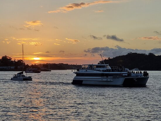 塞贝尔一号码头酒店主图