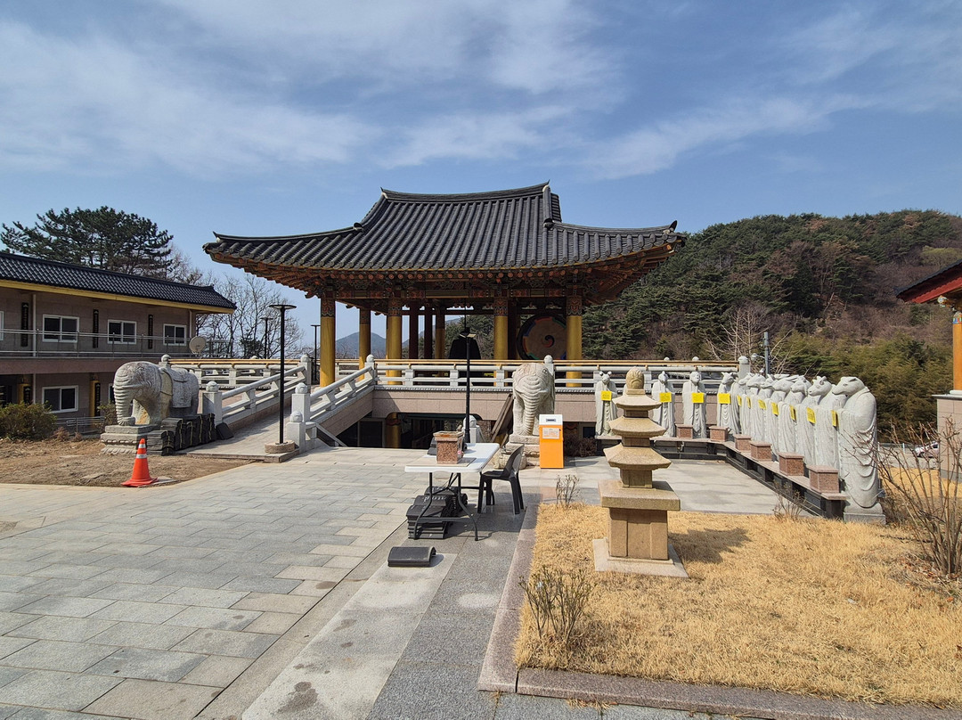 Yeo Yeo Jeong Sa-密阳市必去景点