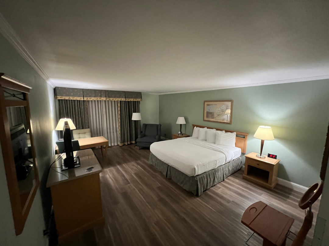 肖皮卡迪利酒店主图