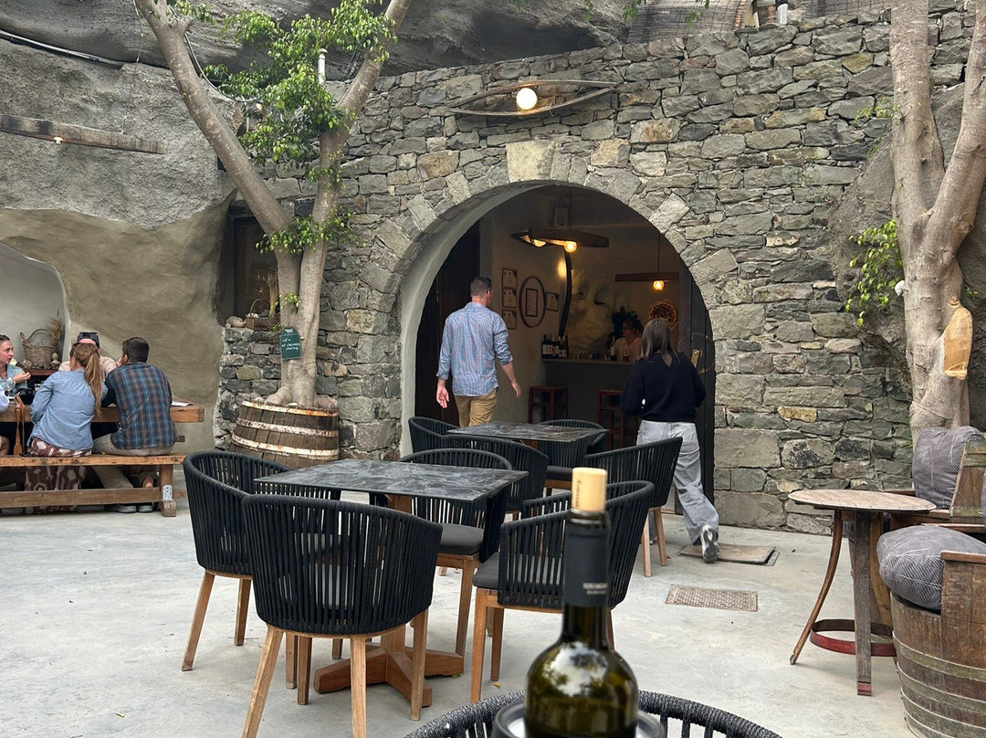 Kostantakis Cave Winery-Pollonia必去景点