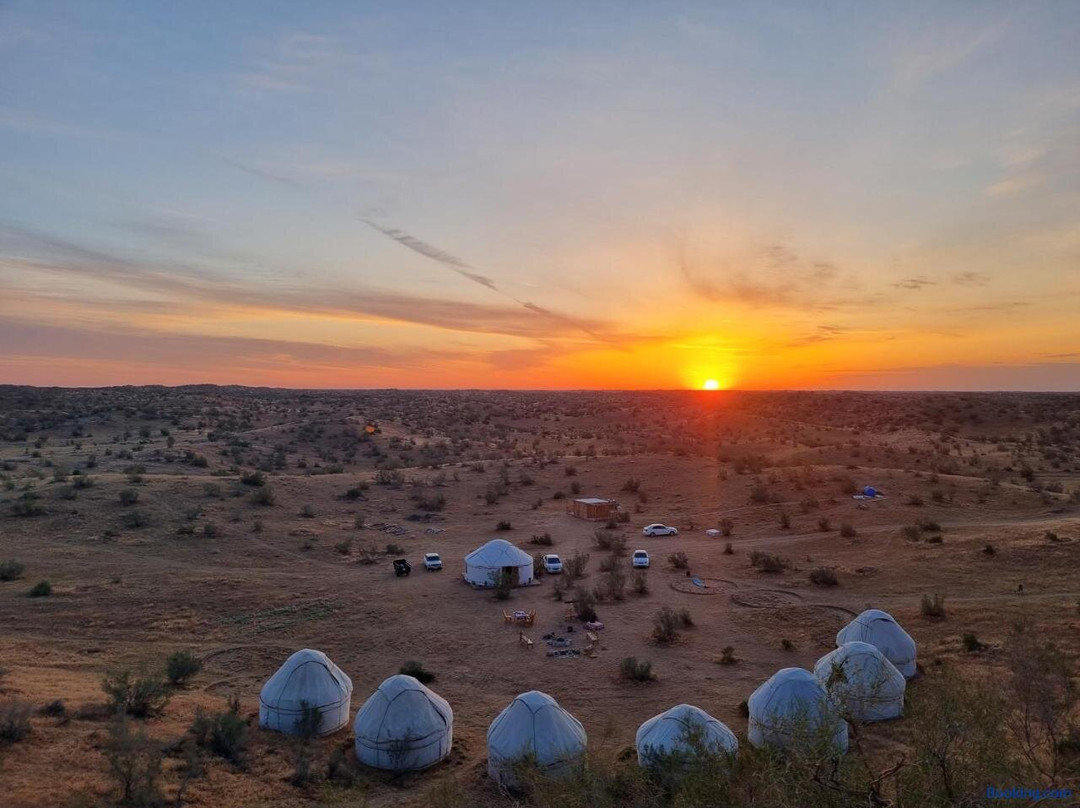 Ruslan Offer Tent in Desert & Aydarlake