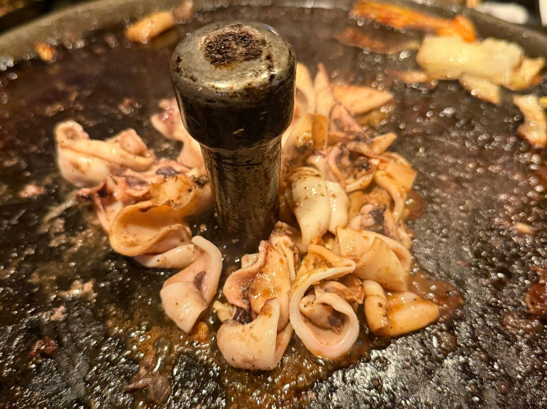 Cast Iron Pot Signature