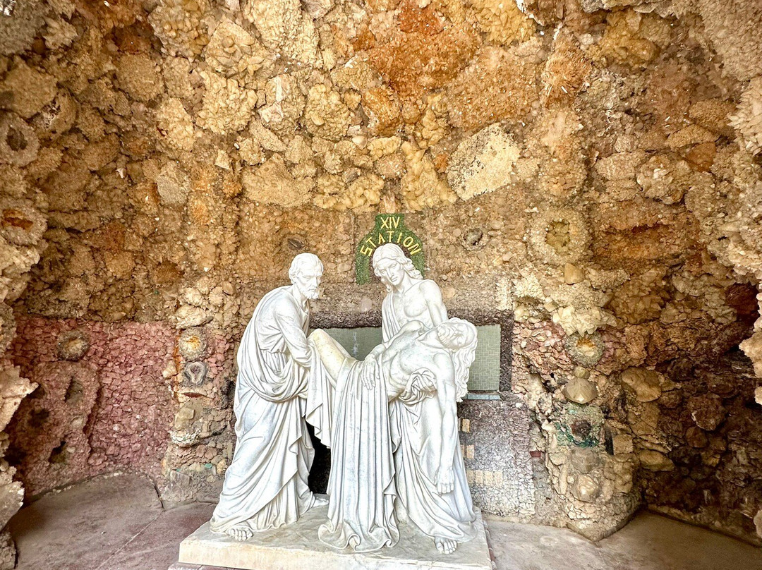 Grotto of the Redemption-West Bend必去景点
