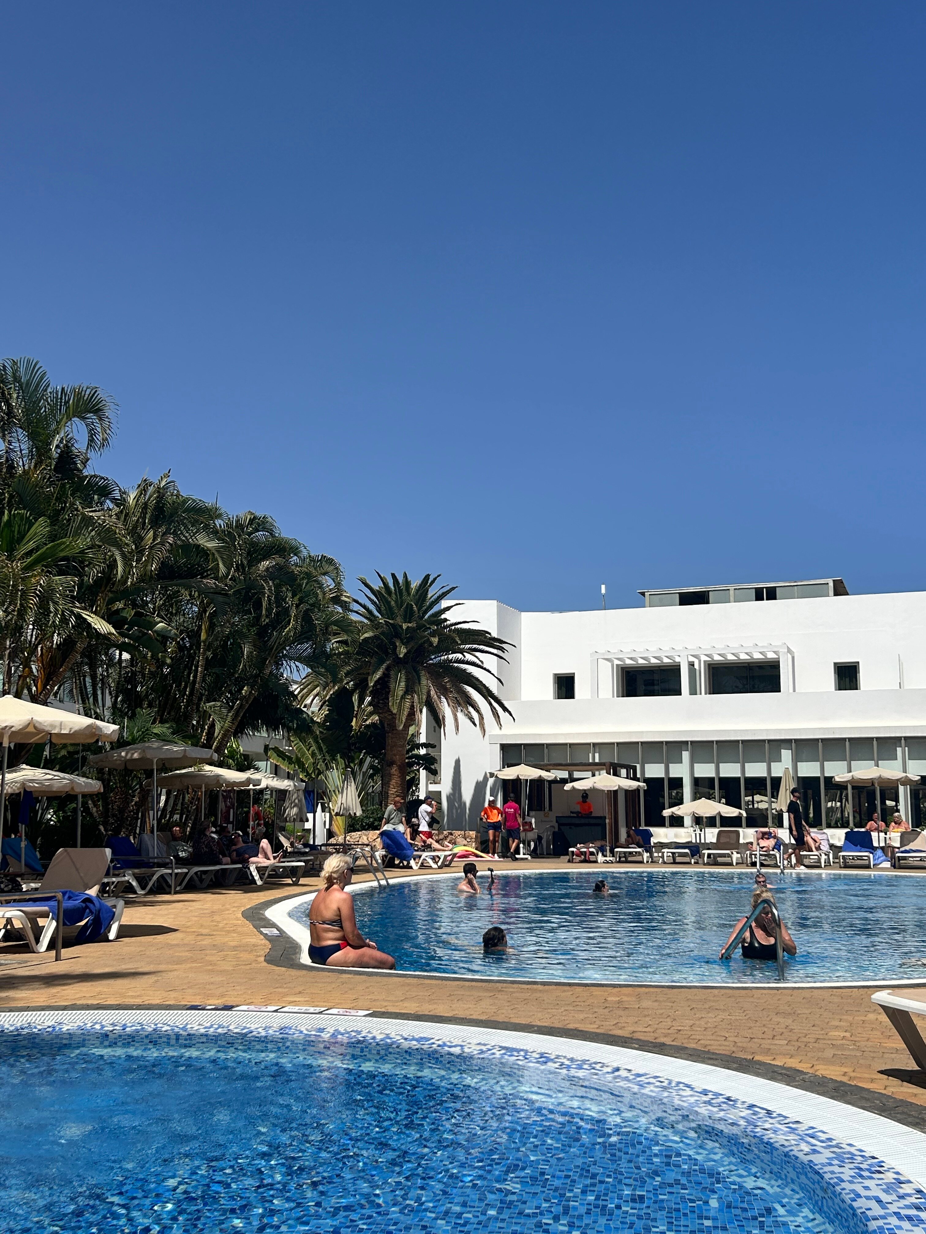 R2 Bahia Playa Design Hotel & Spa-泳池