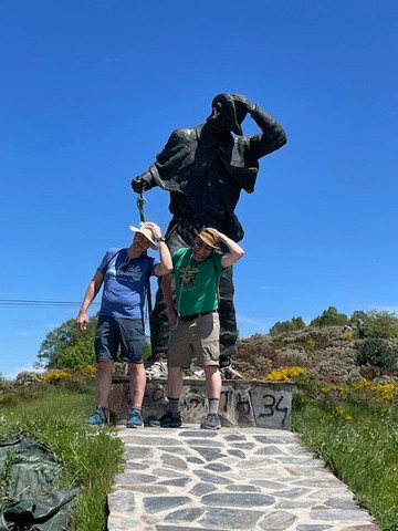 Eat & Walkabout-比戈必去景点