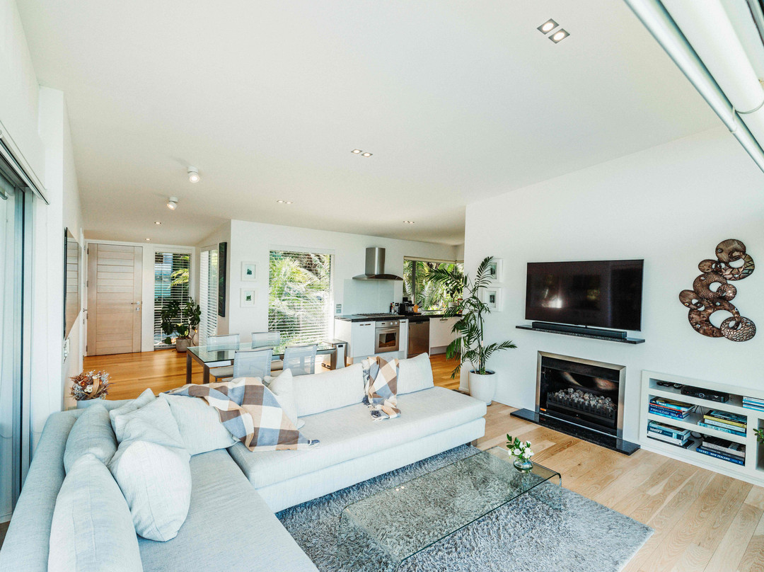 鹰巢别墅酒店主图