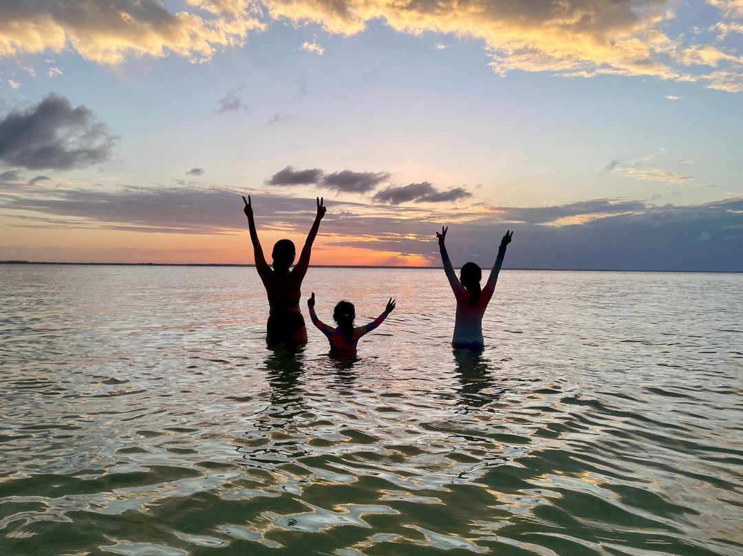 米查维日落湾度假酒店主图
