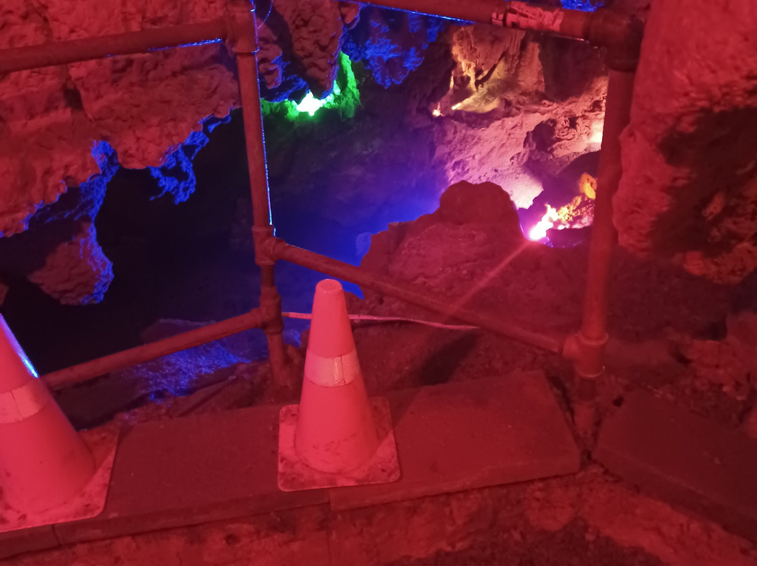 Coral Caverns-Manns Choice必去景点