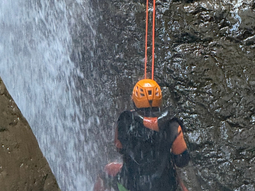 Bow Valley Canyon Tour-坎莫尔必去景点