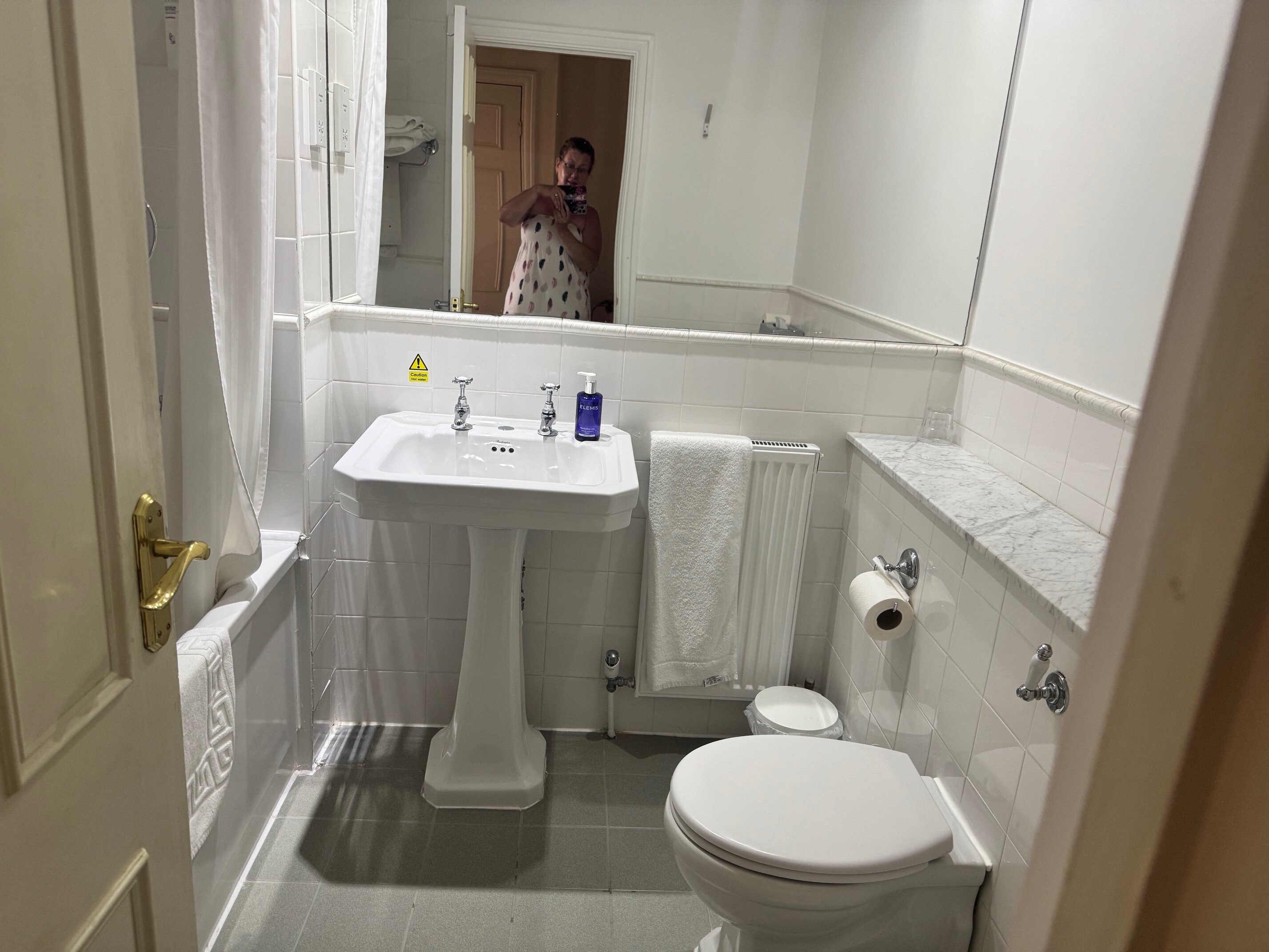 Best Western Lamphey Court Hotel & Spa-浴室