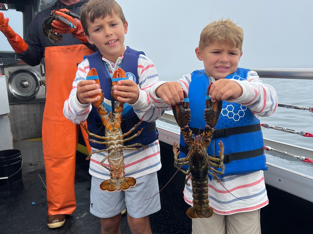 Catch Your Dinner Lobster Tours-Corea必去景点