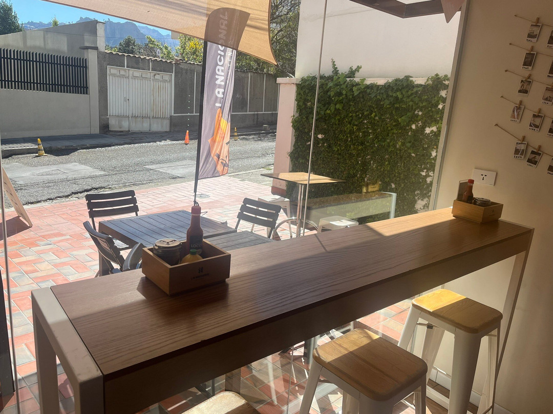 La Nacional - Salteñas