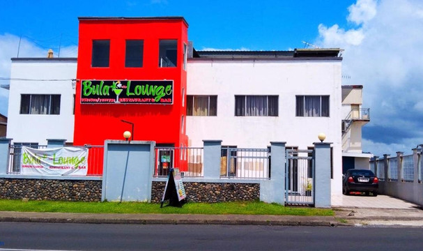 Sunseekers Outrigger Hotel